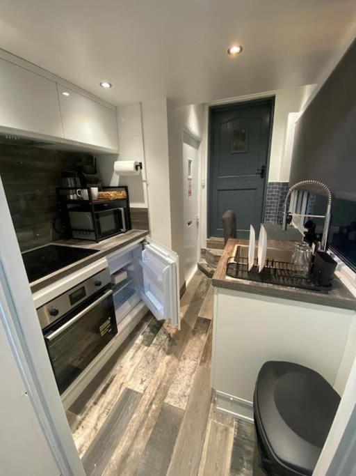 Studio 49 Home From Home Birmingham Bagian luar foto